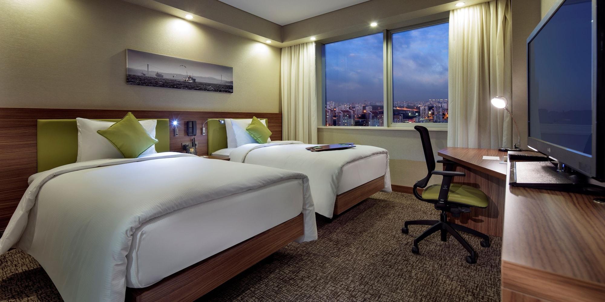 Hotel Hampton By Hilton Istanbul Kayasehir Esterno foto