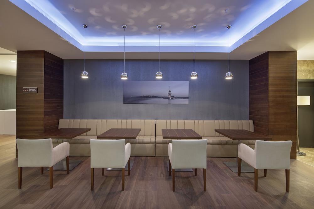 Hotel Hampton By Hilton Istanbul Kayasehir Esterno foto