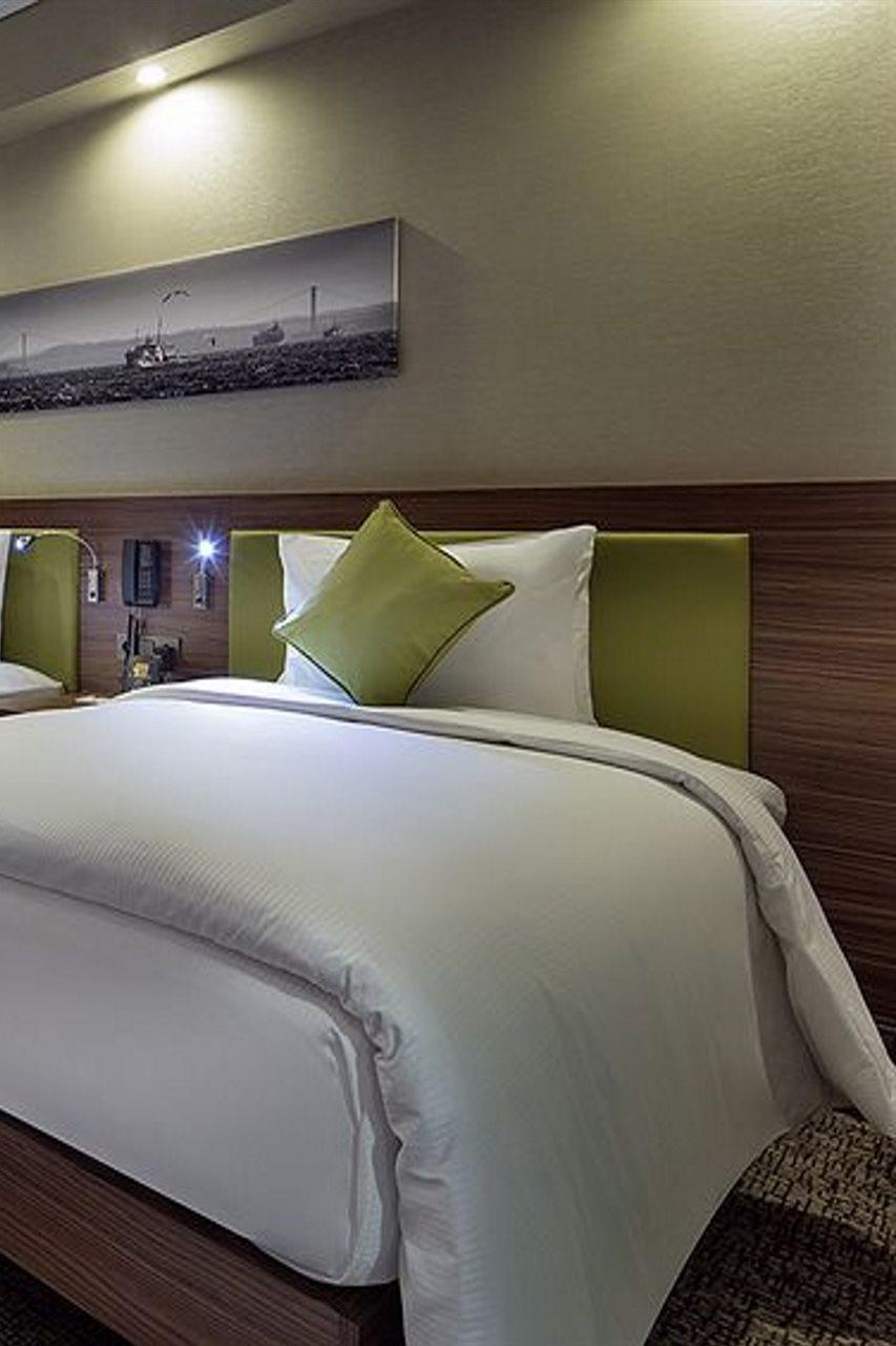 Hotel Hampton By Hilton Istanbul Kayasehir Esterno foto